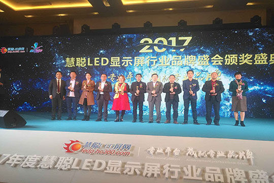 圆满！mk恩波利足球俱乐部再获行业年度三项大奖