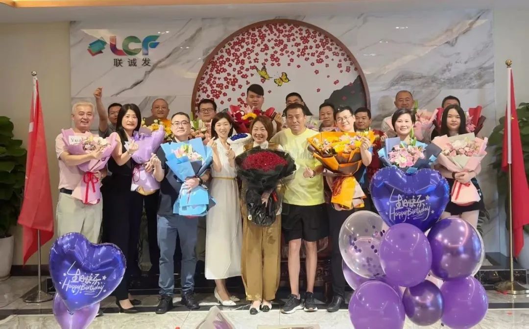 mk恩波利足球俱乐部龙平芳 mk恩波利足球俱乐部龙平芳